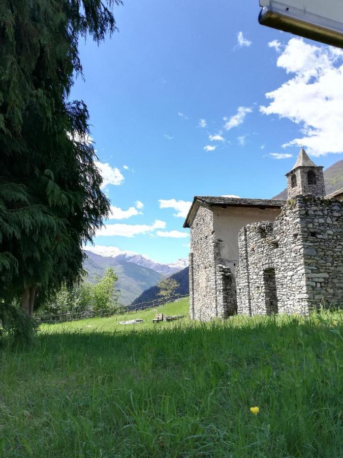 Turismo In Valle Orco Ai Piedi Del Gran Paradiso 2 Locana Exterior photo